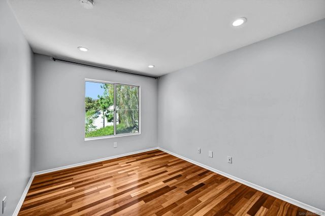 9325 Babauta Rd 8, San Diego, CA 92129