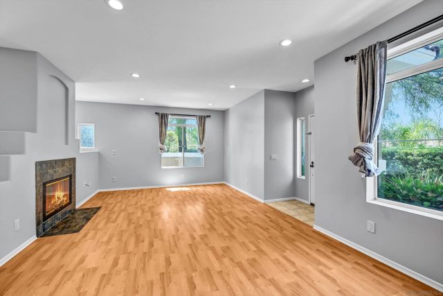 9325 Babauta Rd 8, San Diego, CA 92129