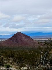 1 Twinn Buttes Avenue, California City, CA 93505