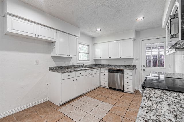 2510 Bluffton Drive, Dallas, TX 75228