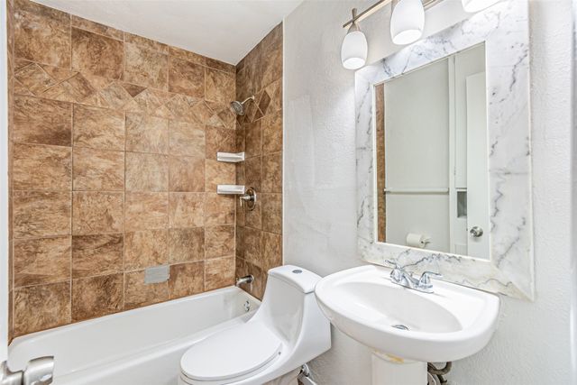 2510 Bluffton Drive, Dallas, TX 75228