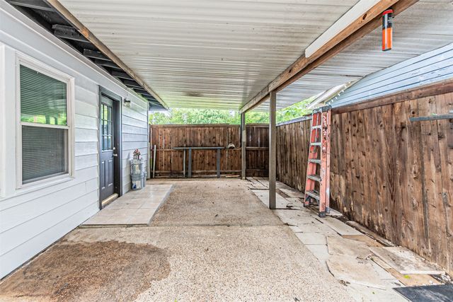 2510 Bluffton Drive, Dallas, TX 75228