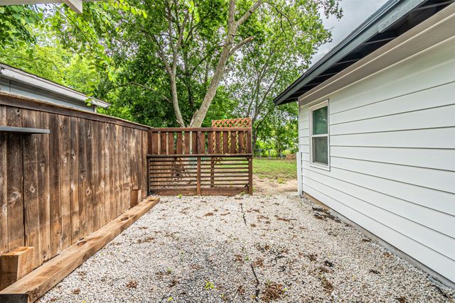 2510 Bluffton Drive, Dallas, TX 75228