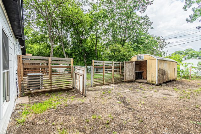 2510 Bluffton Drive, Dallas, TX 75228