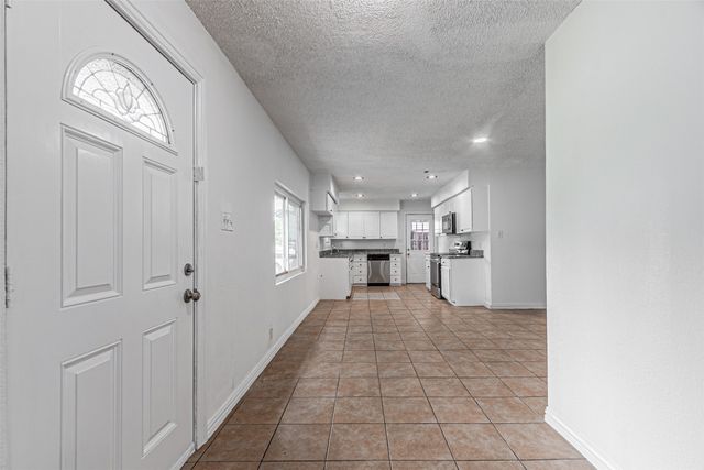 2510 Bluffton Drive, Dallas, TX 75228