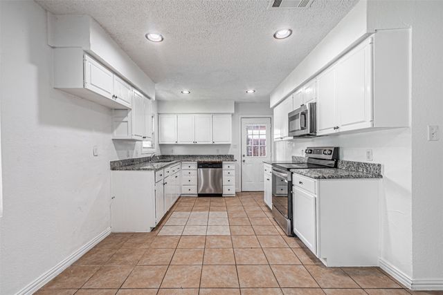 2510 Bluffton Drive, Dallas, TX 75228