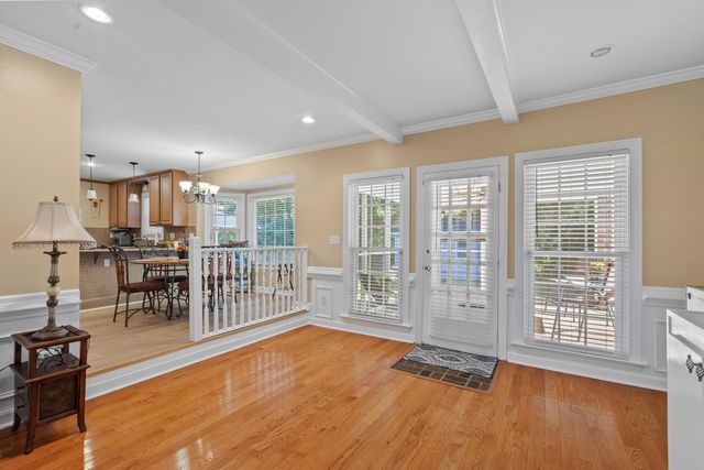 946 Melrose Drive Drive, Charleston, SC 29414