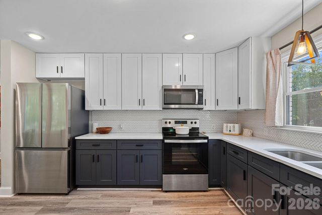 1036 Cutler Place, Charlotte, NC 28205