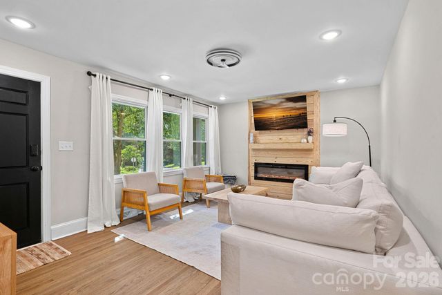 1036 Cutler Place, Charlotte, NC 28205