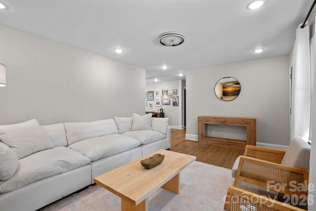 1036 Cutler Place, Charlotte, NC 28205