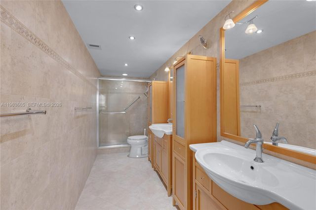 500 Three Islands Blvd 221, Hallandale Beach, FL 33009