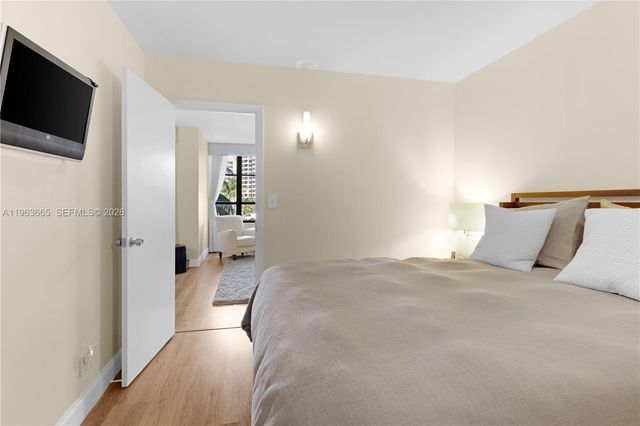 500 Three Islands Blvd 221, Hallandale Beach, FL 33009