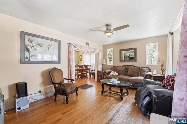 52 Harcourt Avenue, Bergenfield, NJ 07621