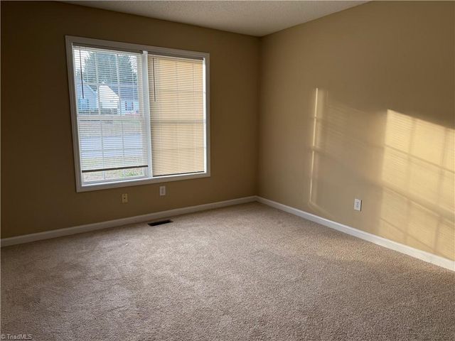 3007 Brookrun Drive, Jamestown, NC 27282