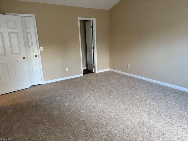 3007 Brookrun Drive, Jamestown, NC 27282