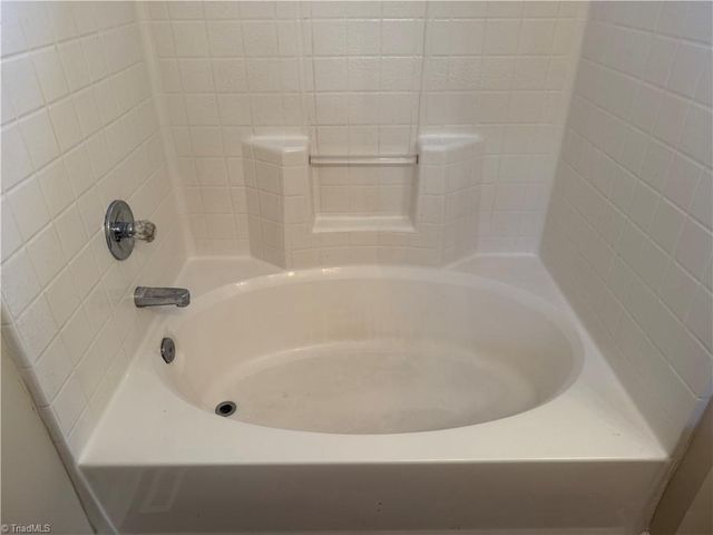 3007 Brookrun Drive, Jamestown, NC 27282