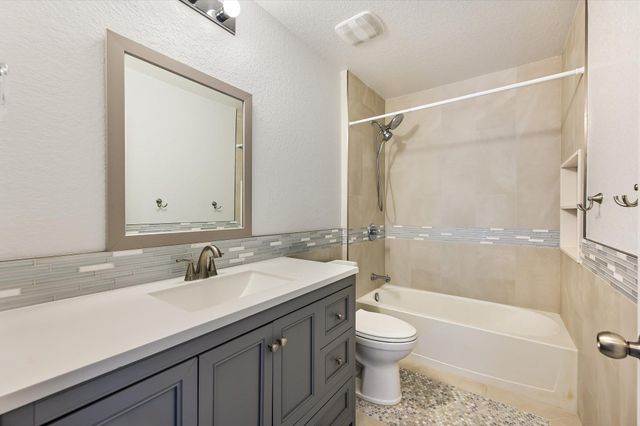 2158 Flintshire DR, New Braunfels, TX 78130