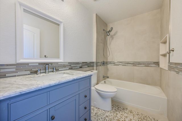 2158 Flintshire DR, New Braunfels, TX 78130