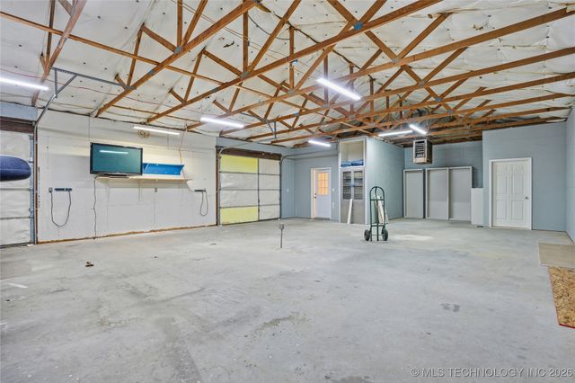 9890 Dentonville Road, Okmulgee, OK 74447