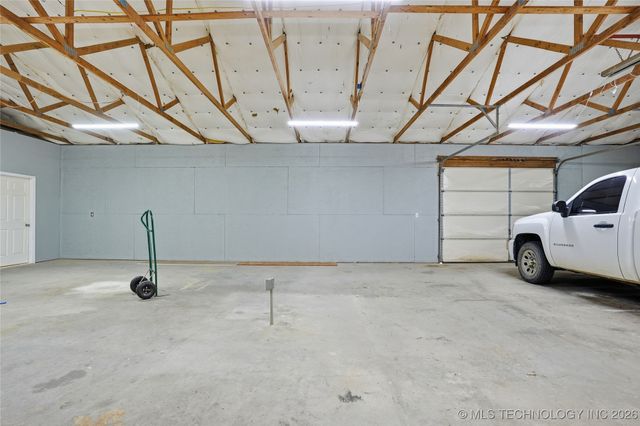 9890 Dentonville Road, Okmulgee, OK 74447