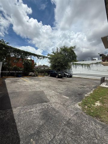 1520 SW 1st Street, Miami, FL 33135
