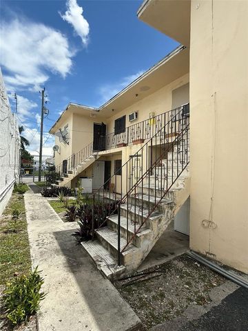 1520 SW 1st Street, Miami, FL 33135