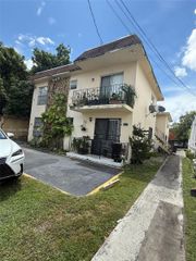1520 SW 1st Street, Miami, FL 33135