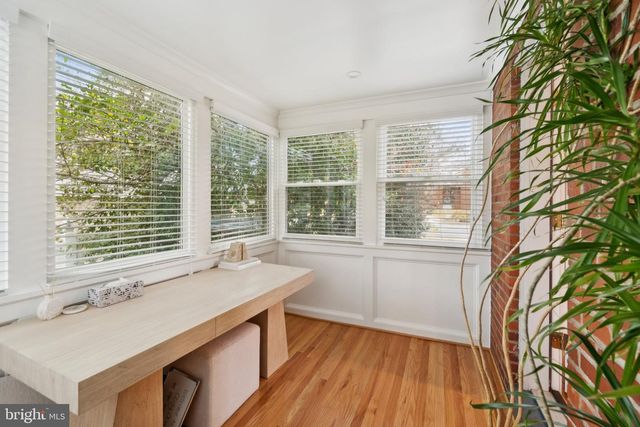 5300 WILSON BLVD, Arlington, VA 22205