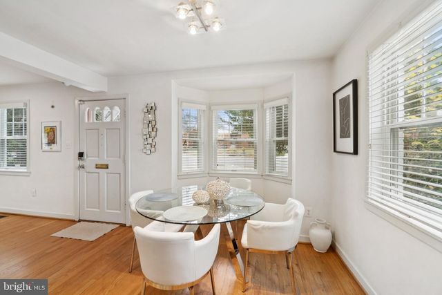 5300 WILSON BLVD, Arlington, VA 22205