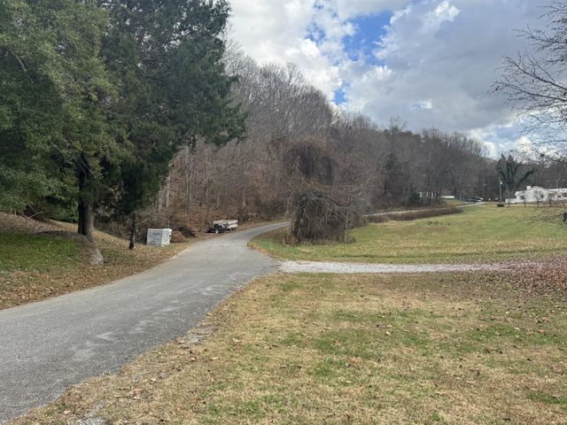 968 Boyd Rd, Rock Island, TN 38581