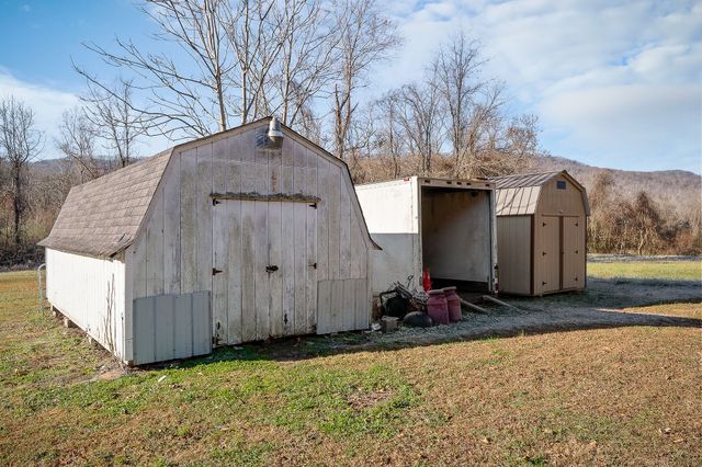 968 Boyd Rd, Rock Island, TN 38581