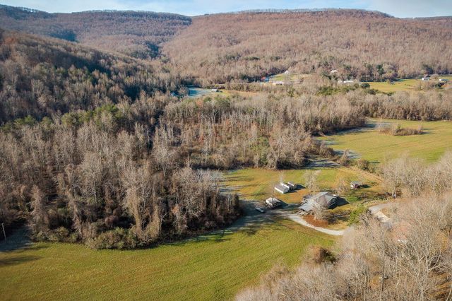 968 Boyd Rd, Rock Island, TN 38581