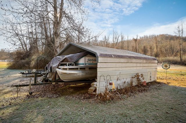 968 Boyd Rd, Rock Island, TN 38581