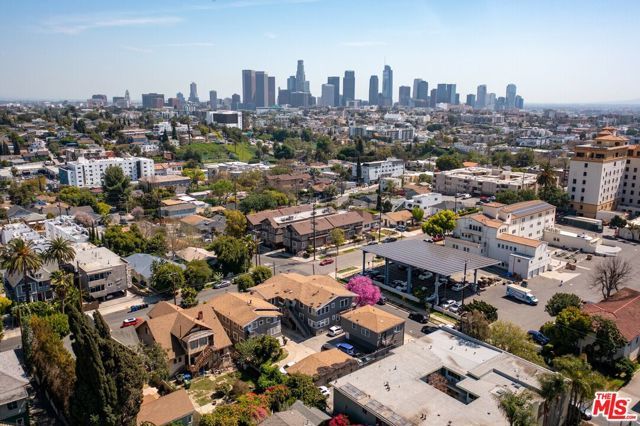 807 Waterloo Street, Los Angeles, CA 90026