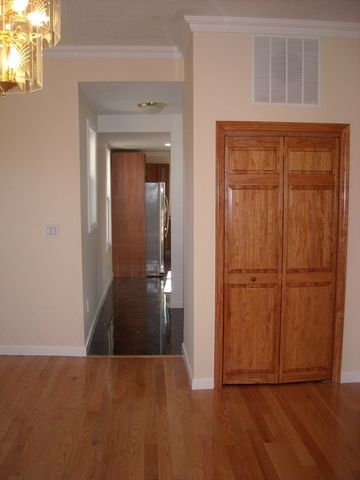 194 Auburn Street 2, Newton, MA 02466