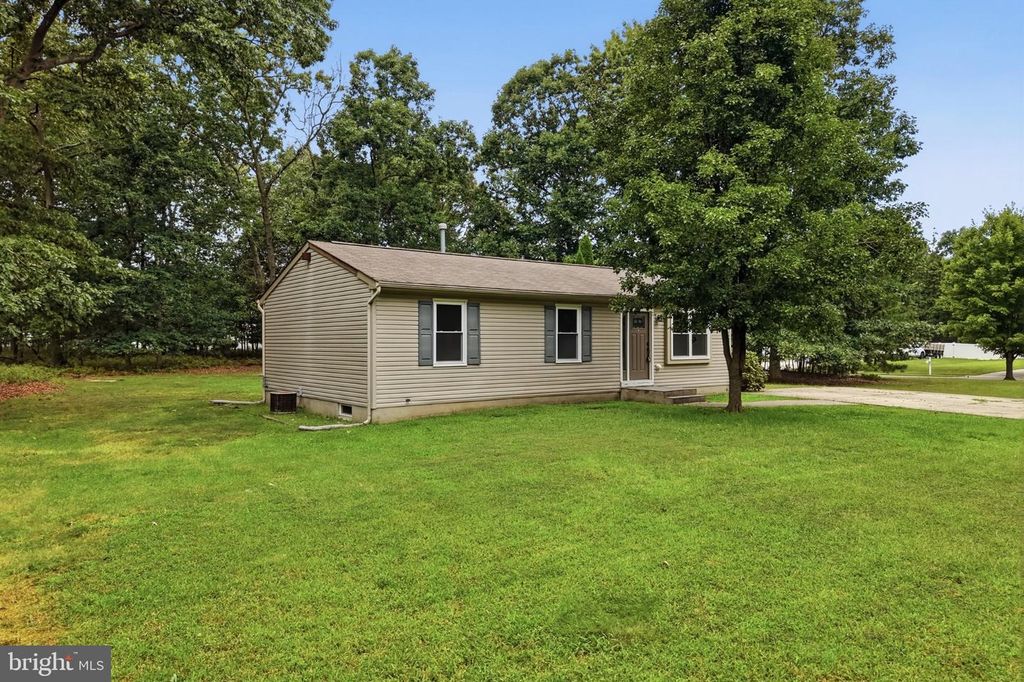 105 MCCURDY AVE, FRANKLINVILLE, NJ 08322 — photo 2