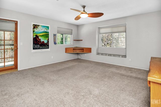 6301 Canyon View Court, Bakersfield, CA 93306