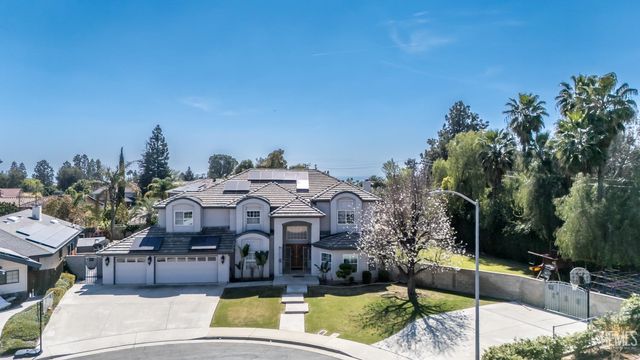 6301 Canyon View Court, Bakersfield, CA 93306