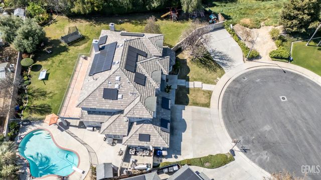 6301 Canyon View Court, Bakersfield, CA 93306