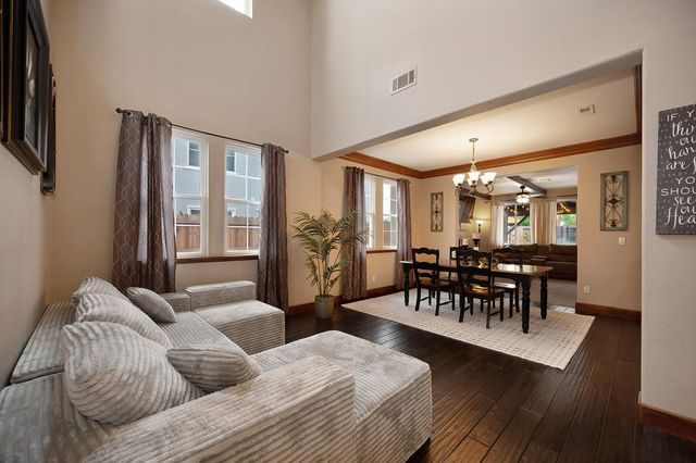 1656 Ainsworth Ln, Lincoln, CA 95648