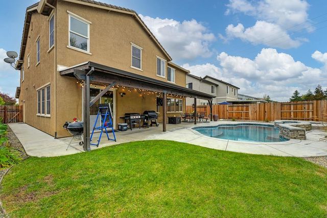 1656 Ainsworth Ln, Lincoln, CA 95648