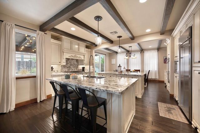 1656 Ainsworth Ln, Lincoln, CA 95648