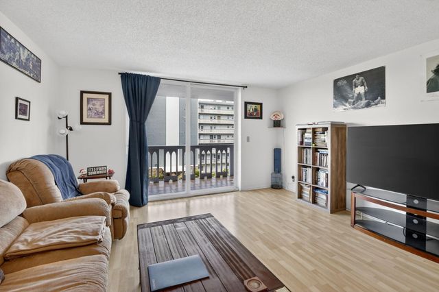 400 NE 12th Avenue 405, Hallandale Beach, FL 33009