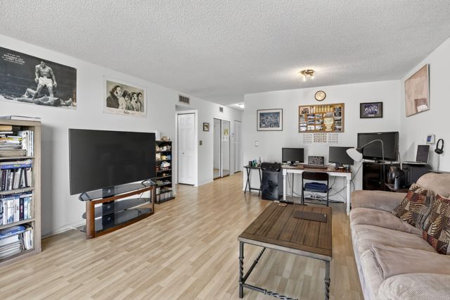 400 NE 12th Avenue 405, Hallandale Beach, FL 33009