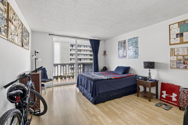 400 NE 12th Avenue 405, Hallandale Beach, FL 33009