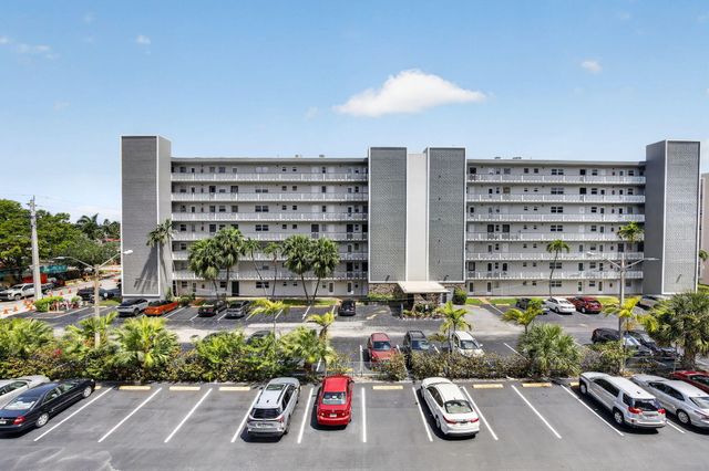 400 NE 12th Avenue 405, Hallandale Beach, FL 33009