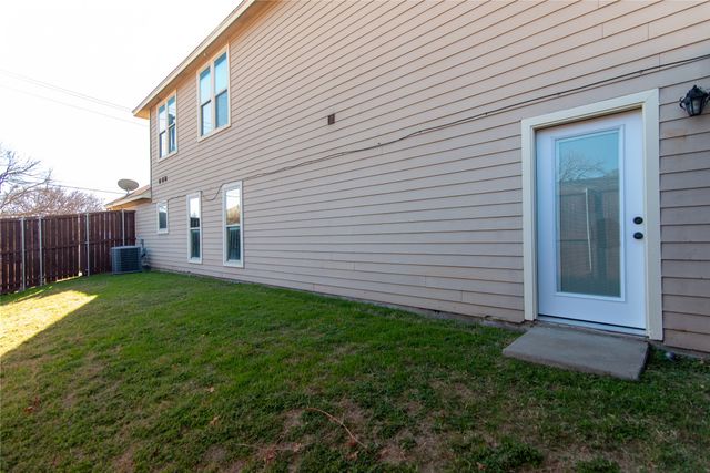 4801 Birchman Avenue, Fort Worth, TX 76107
