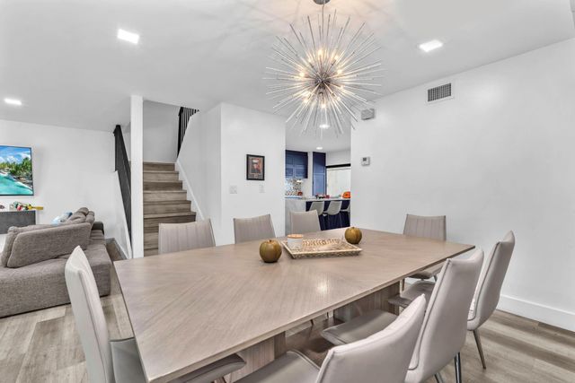 3904 Parkside Lane, Hollywood, FL 33021