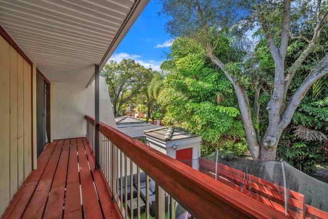 3904 Parkside Lane, Hollywood, FL 33021