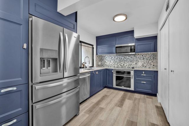 3904 Parkside Lane, Hollywood, FL 33021